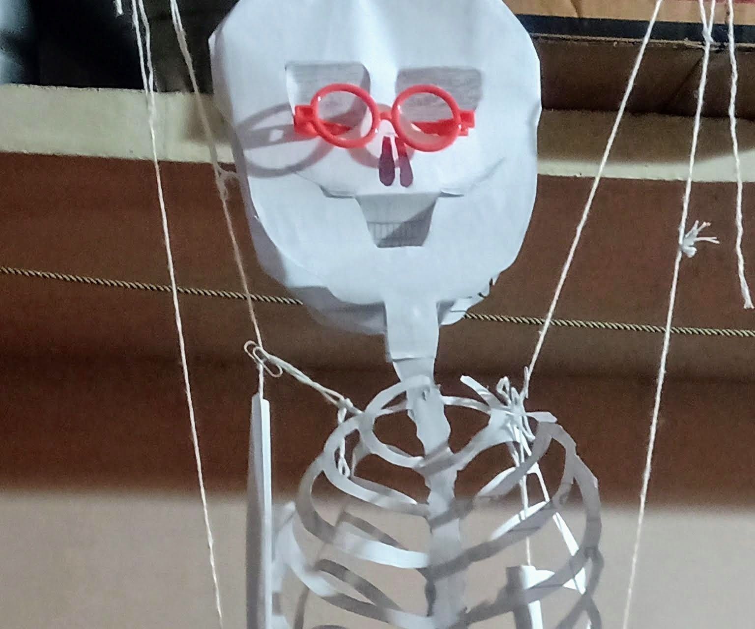 The Inner Side of Us, PAPER SKELETON!