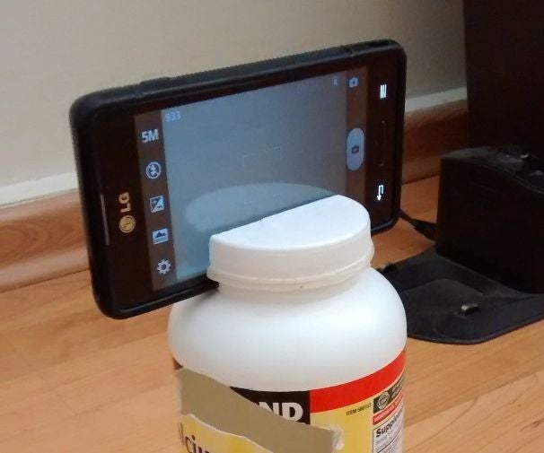 "Poor Man's" SmartPhone Tripod (From Vitamin Container)