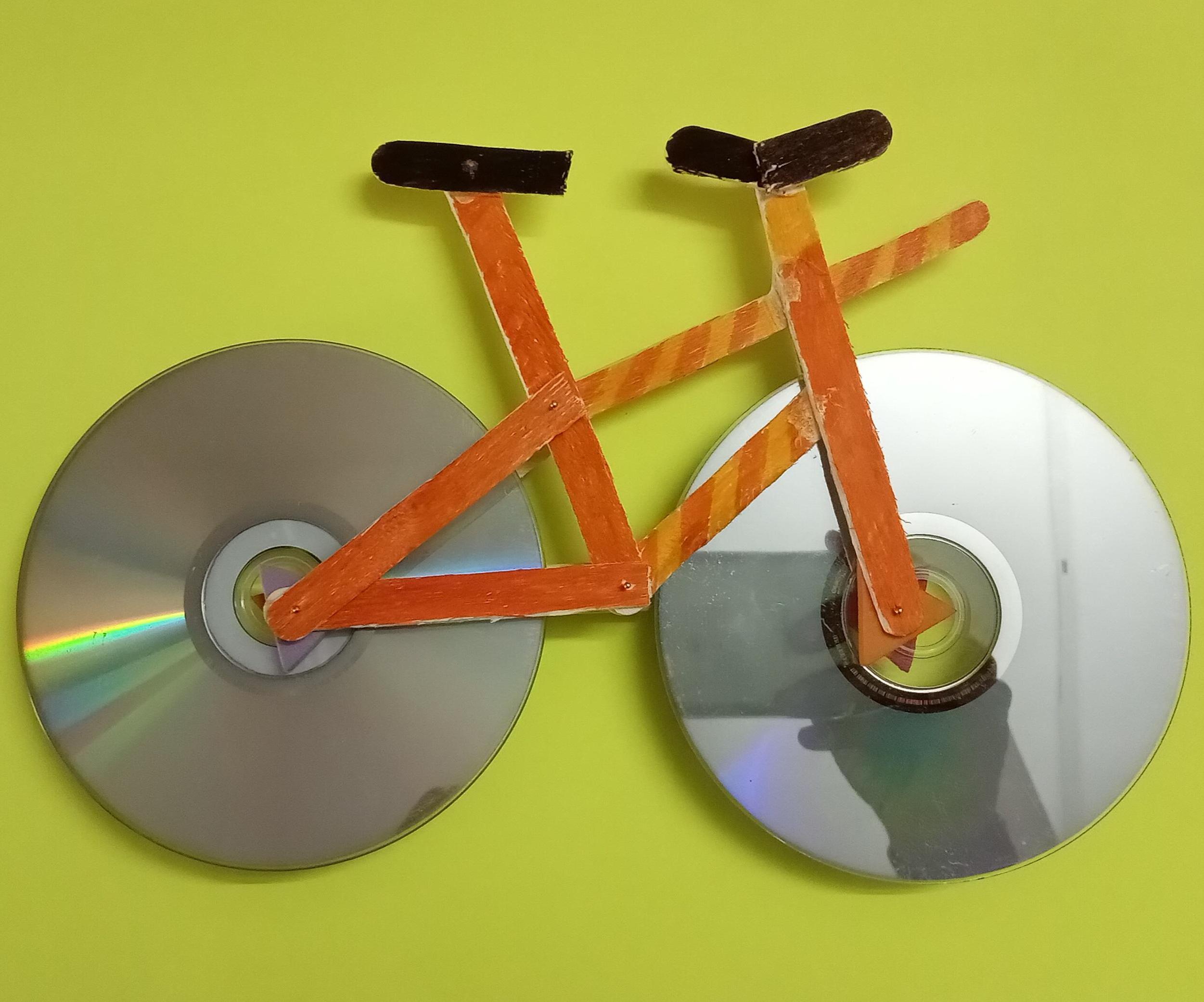 Unusual Use of CDs & Ice Cream Sticks in Making Cycle Working Model