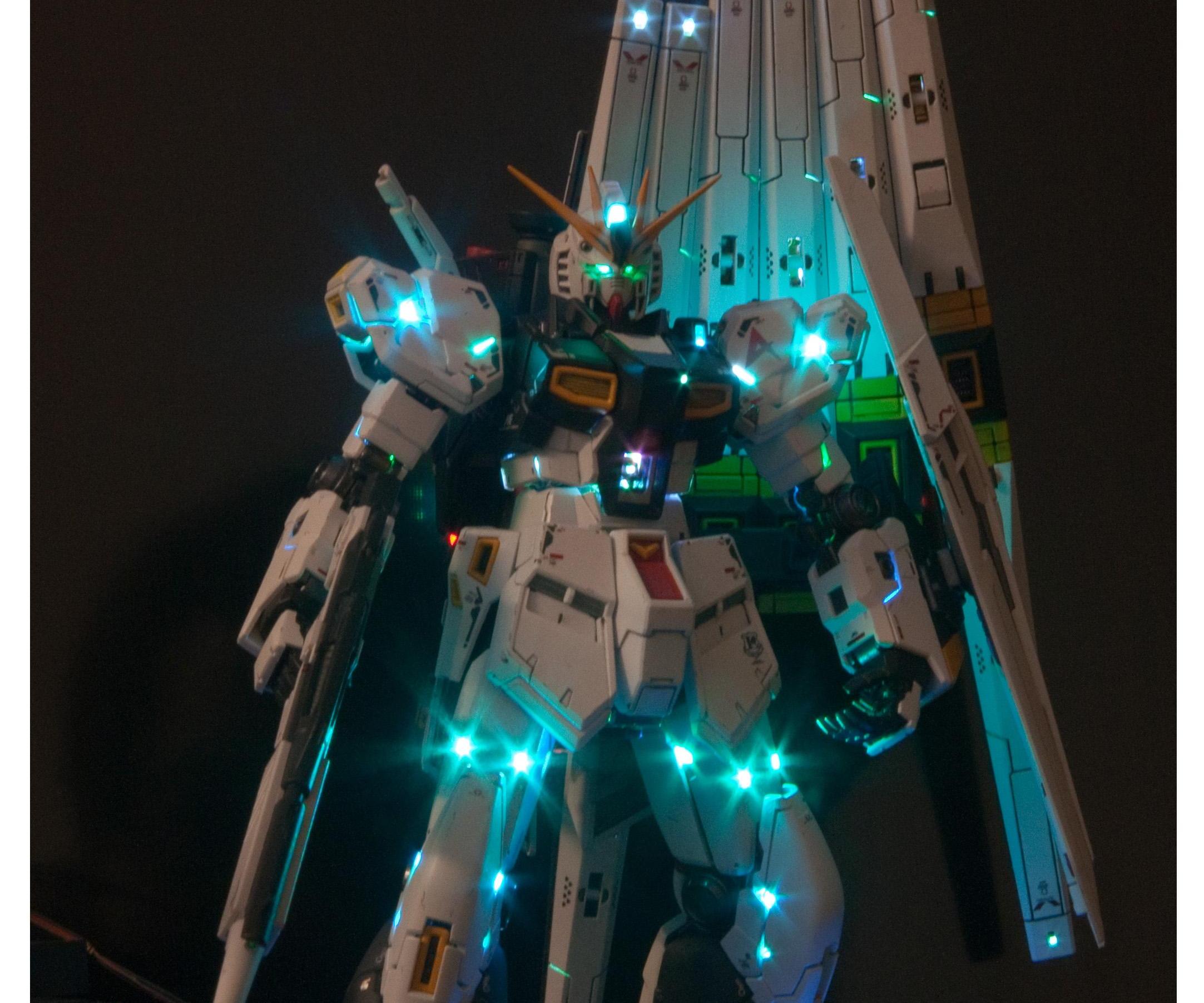 RG 1/144 Nu Gundam Rainbow LED