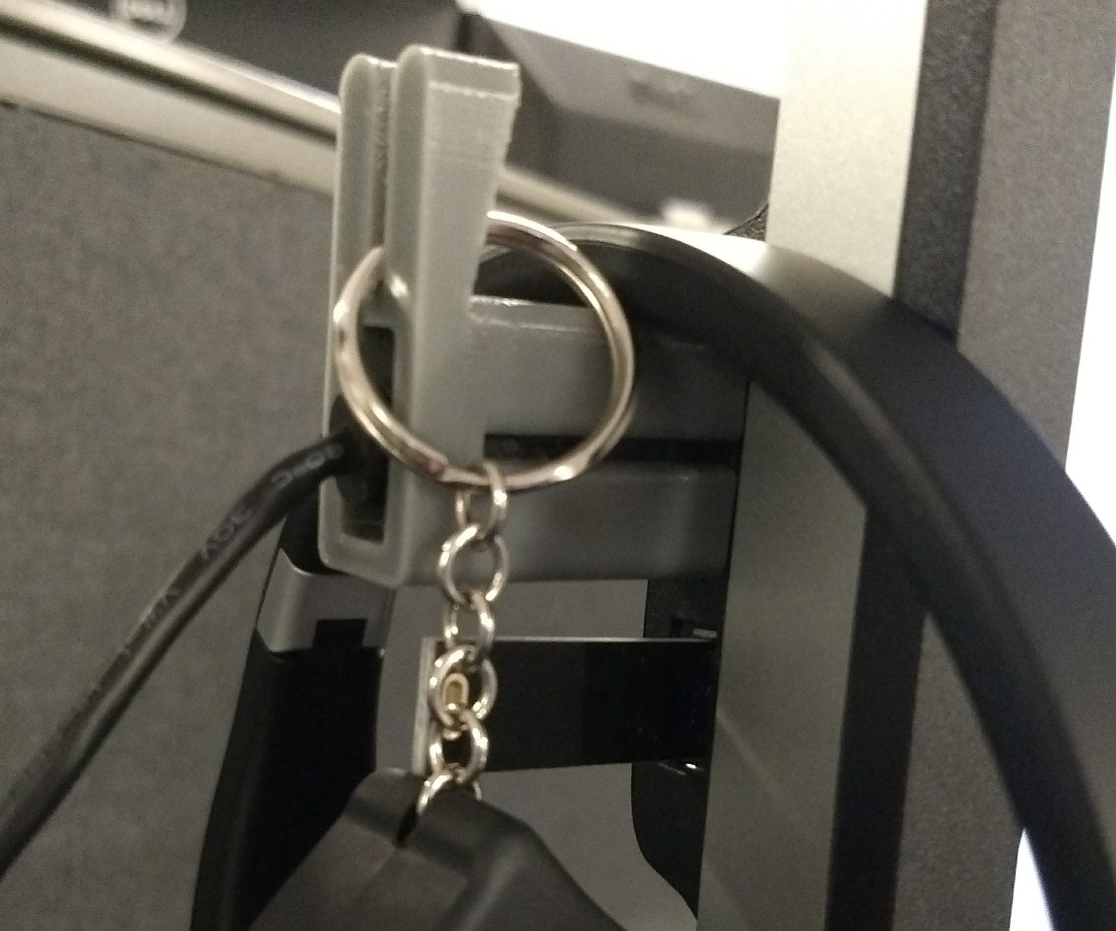 3D Printed USB Hanger Hook