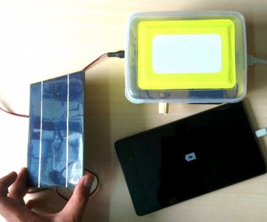 DIY Solar Charger That Can Charge Mobile Phones
