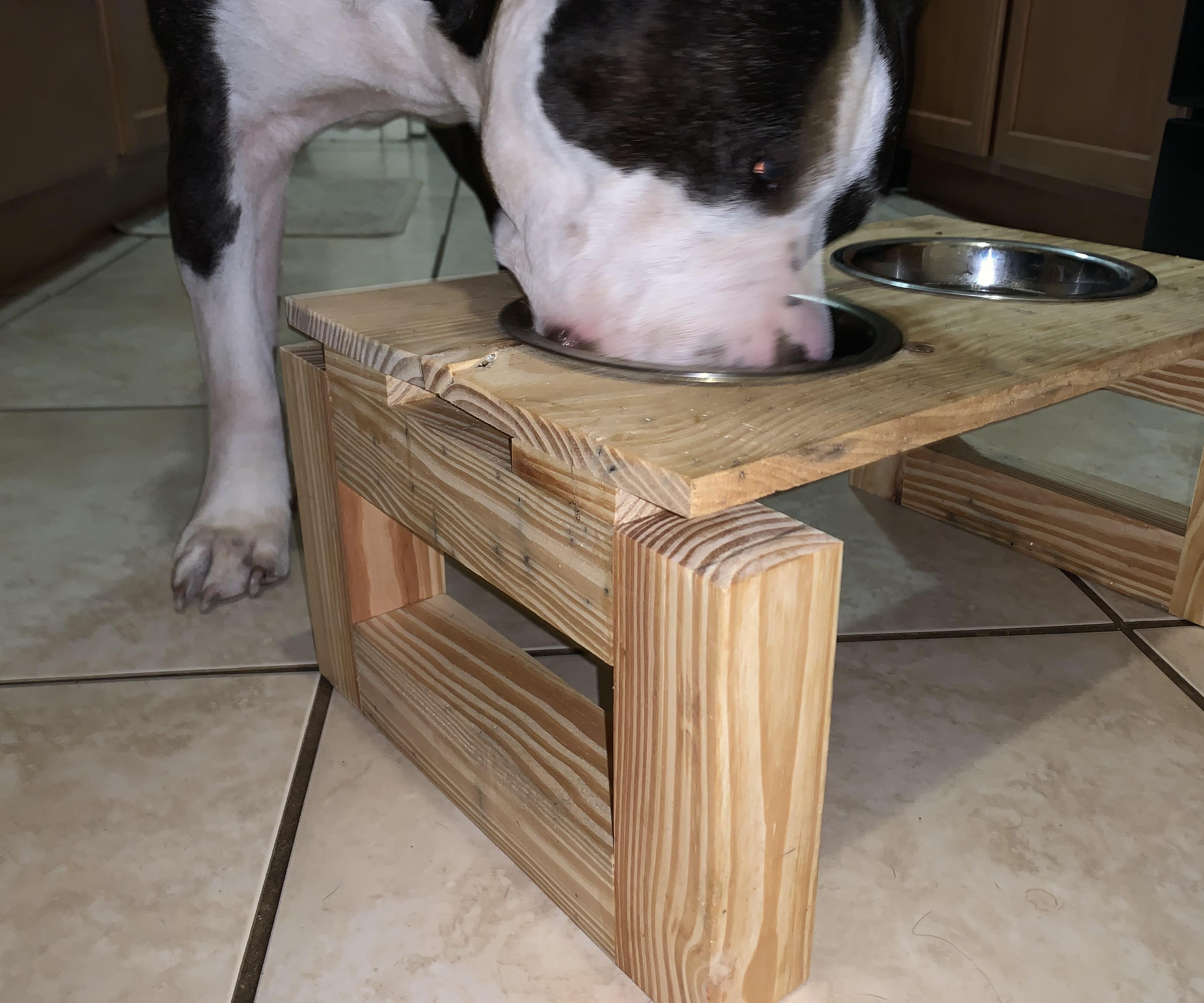 Japanese Style Pet Bowl Stand