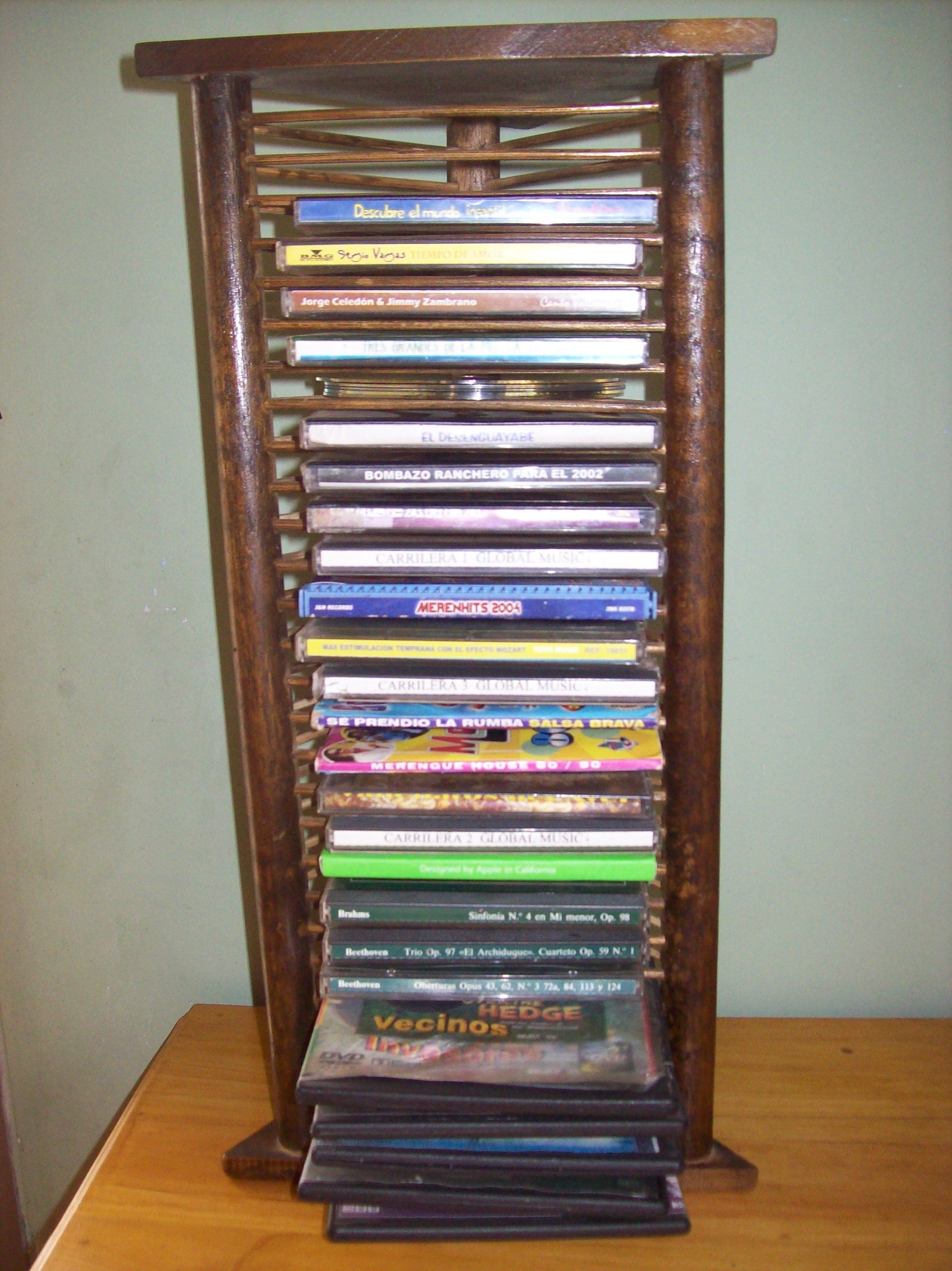 BROOM STICK CDS STAND.