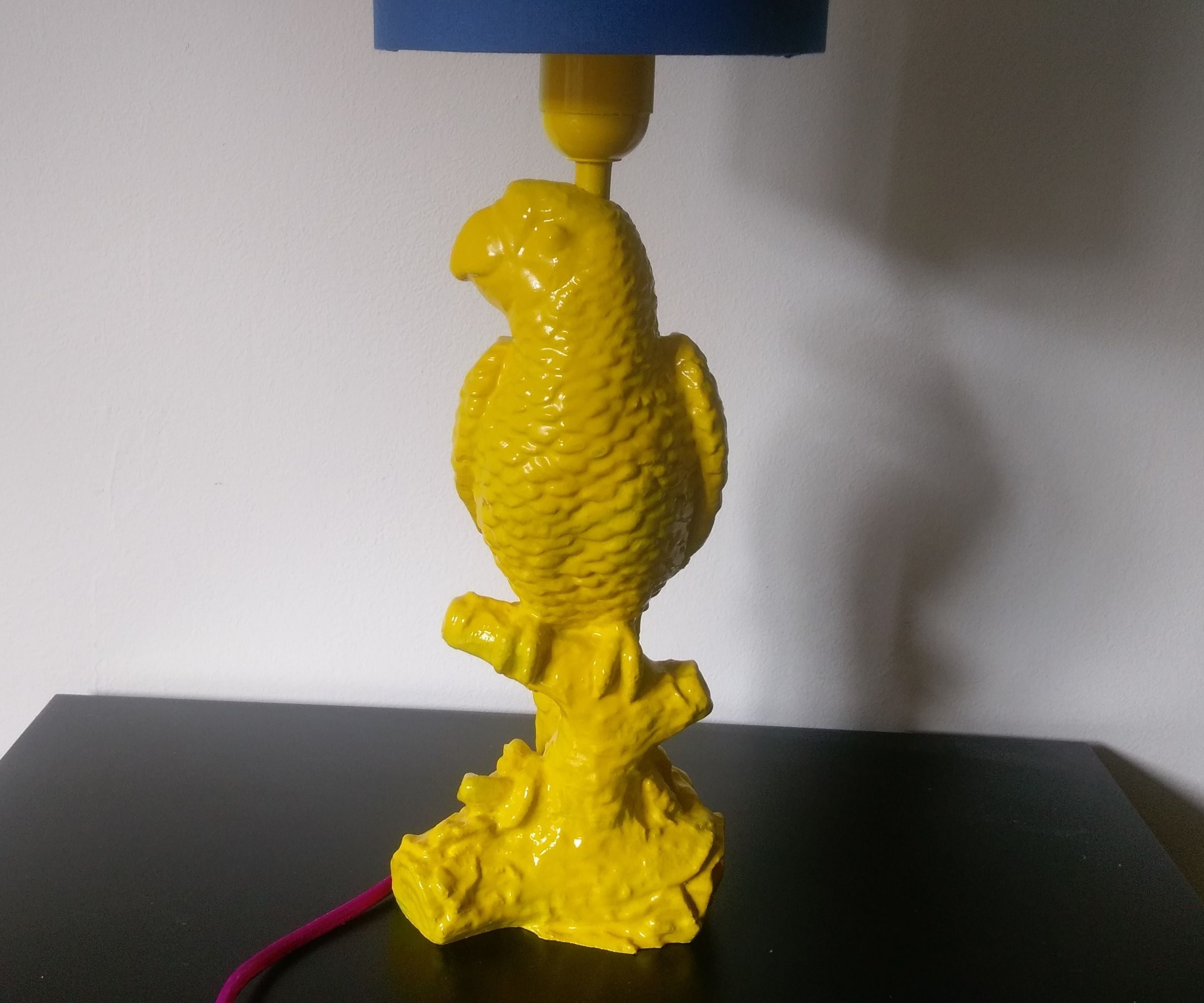 3D Printed Kitsch Parrot Lamp