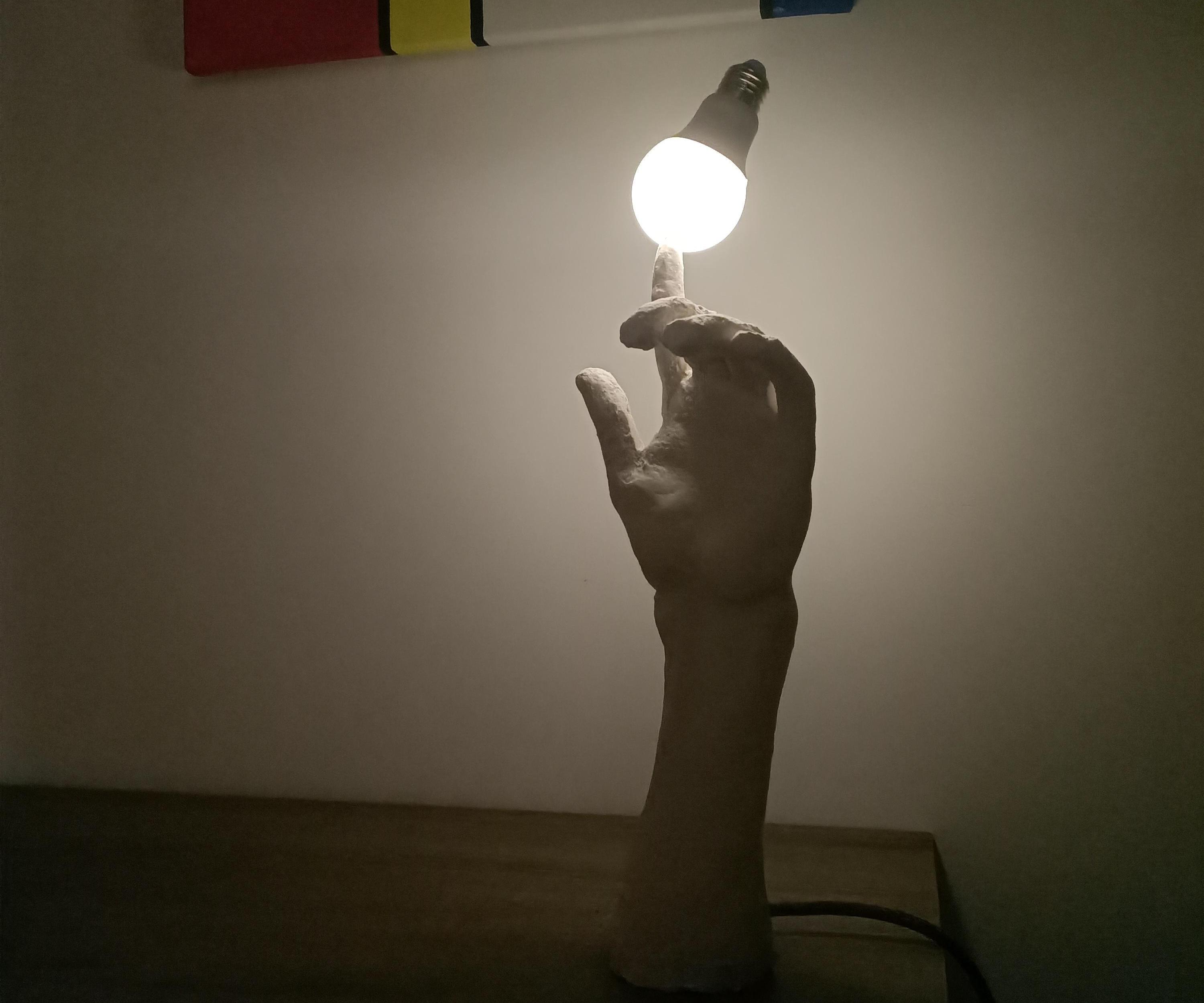 Give Your Lighting a Hand !
