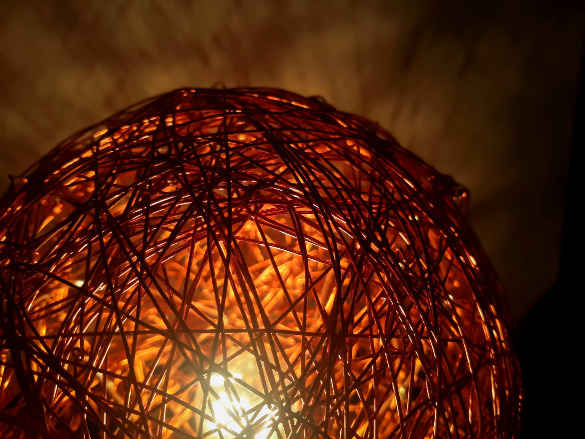 Glowing Copper Wire Lamp