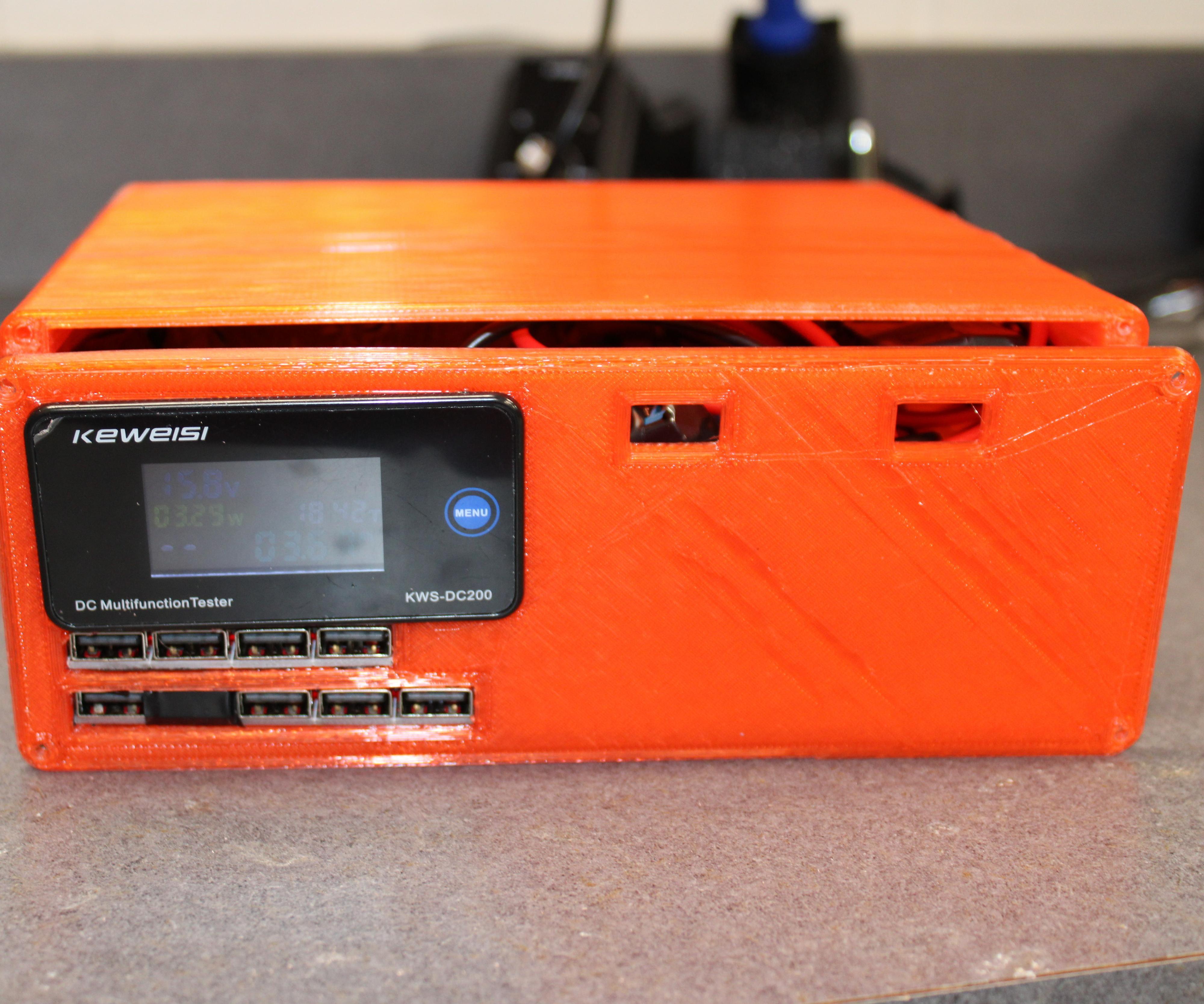 Massive USB Battery Bank Made From Recycled Chromebook Batteries