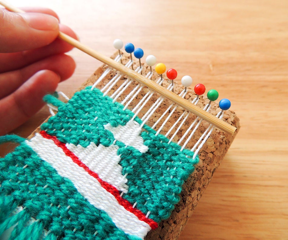 Miniature Pin Weaving | DIY Woven Mini Wall Hanging