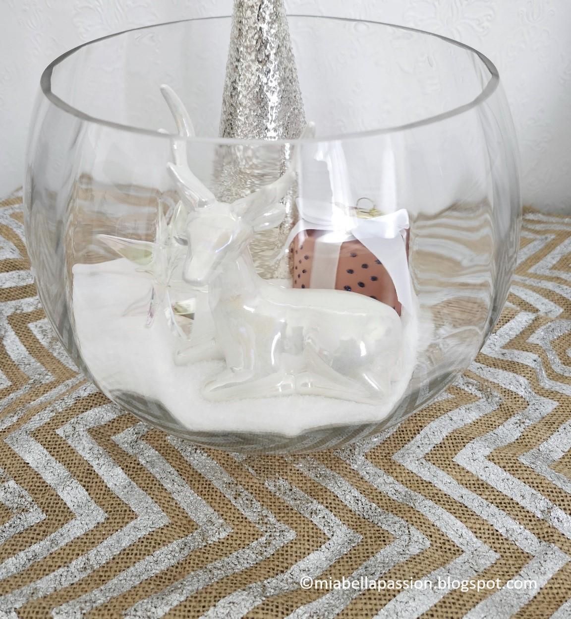 Easy Christmas Terrarium Table Centrepiece