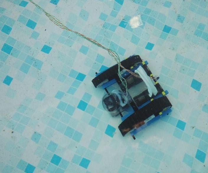 Underwater Swimming Pool Bluetooth Solar Cleaning Robot