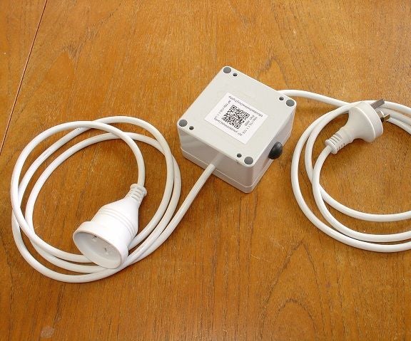 Simple, Secure, Internet Power Switch (110V/240V) With Manual Override