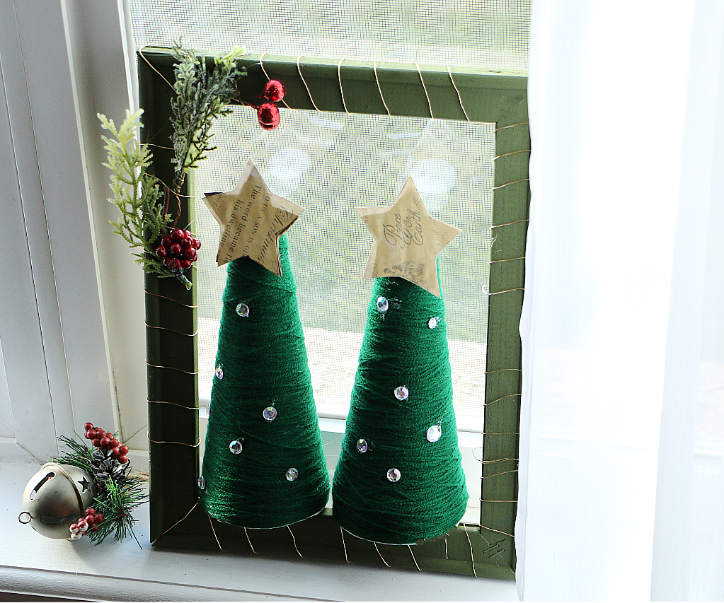 Christmas Tree Frame Decoration