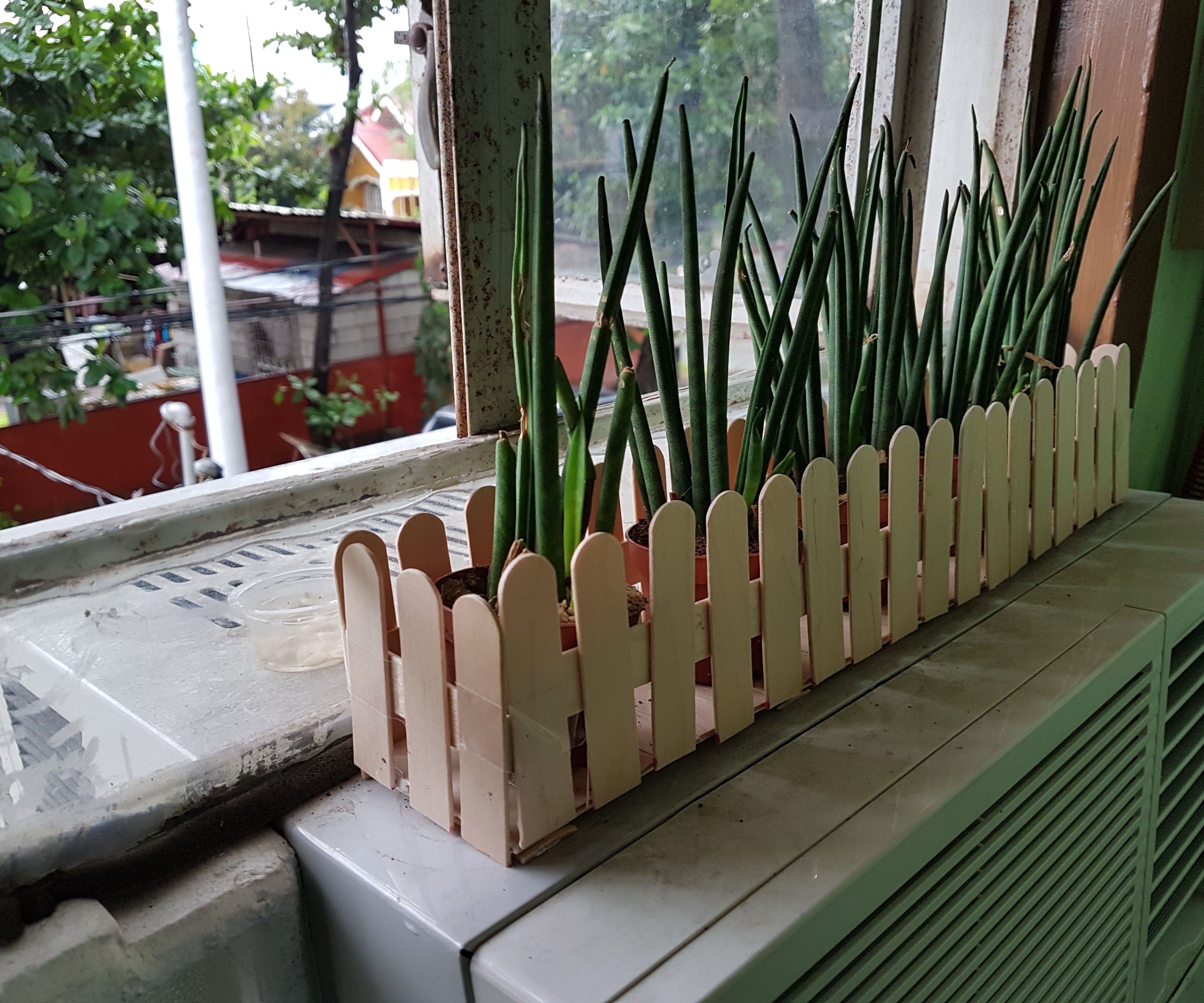 Ultra Easy Picket Fence Planter Box Kids Project