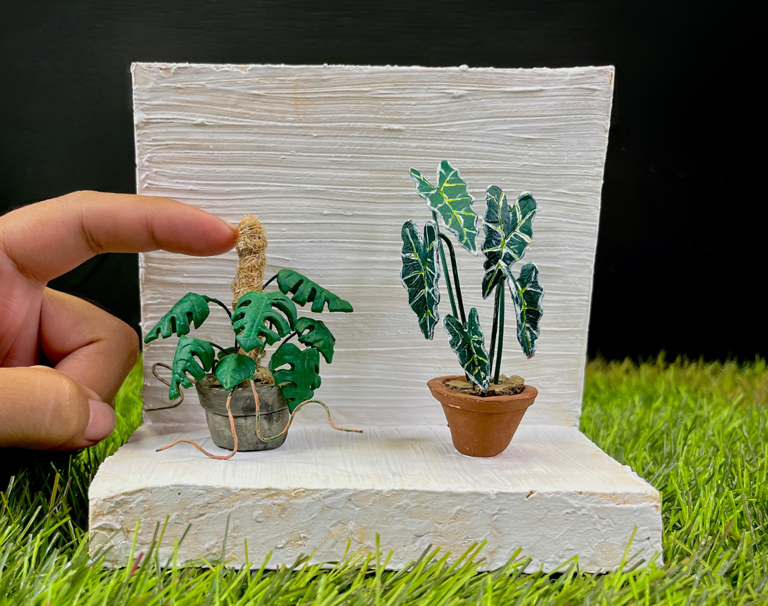 Mini Plant - Perfect for Your Miniature Balcony Garden Using Clay!