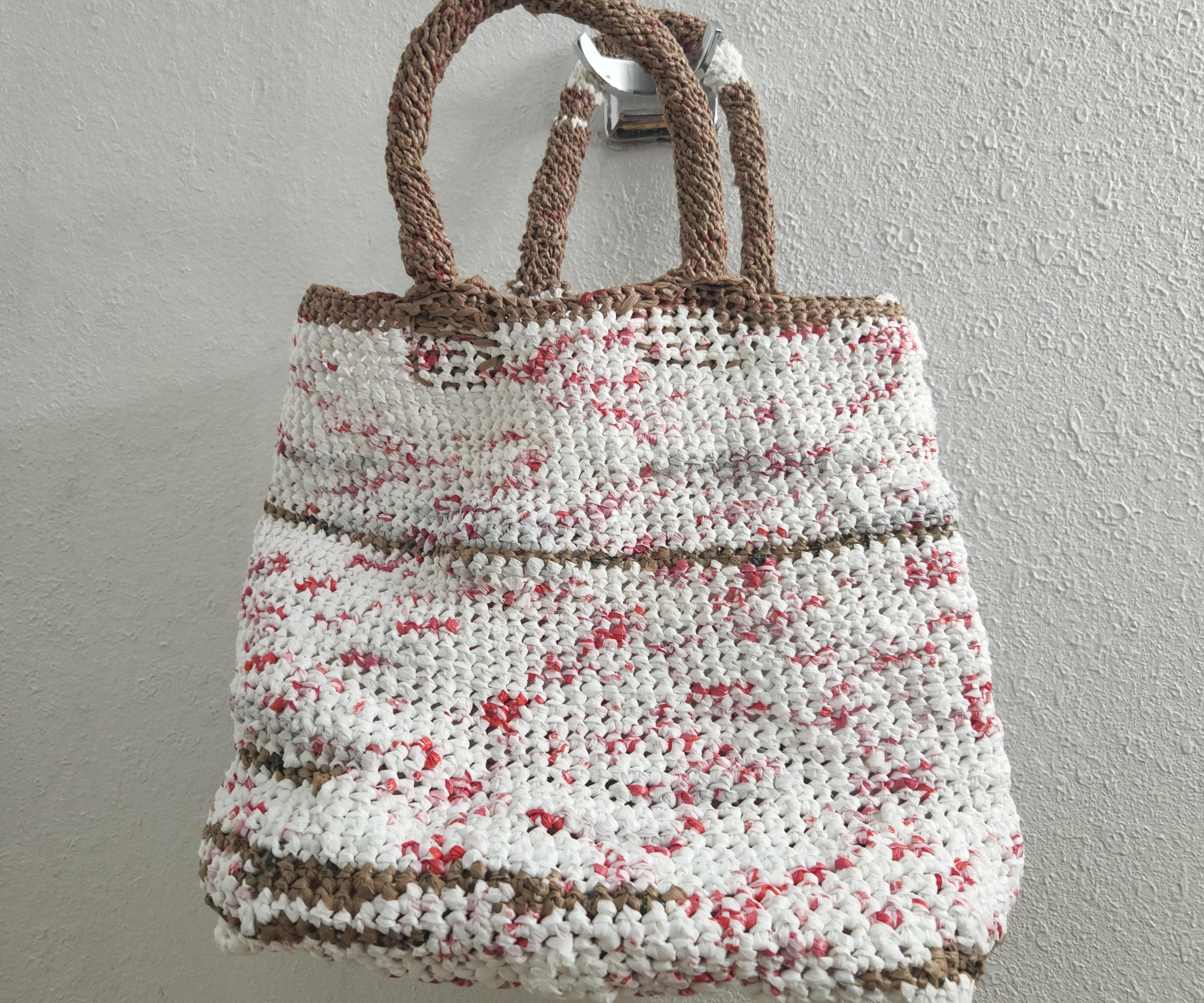 Plastic to Fantastic -- Crocheting a Reusable Shopping Bag From Single-Use Grocery Bags