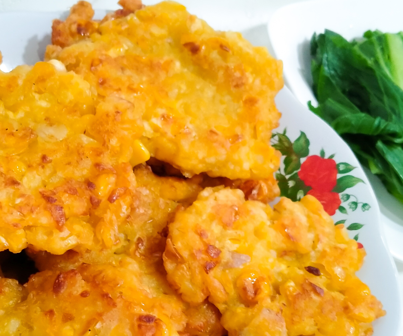 Easy and Tasty Corn Fritter (Bakwan Jagung) 