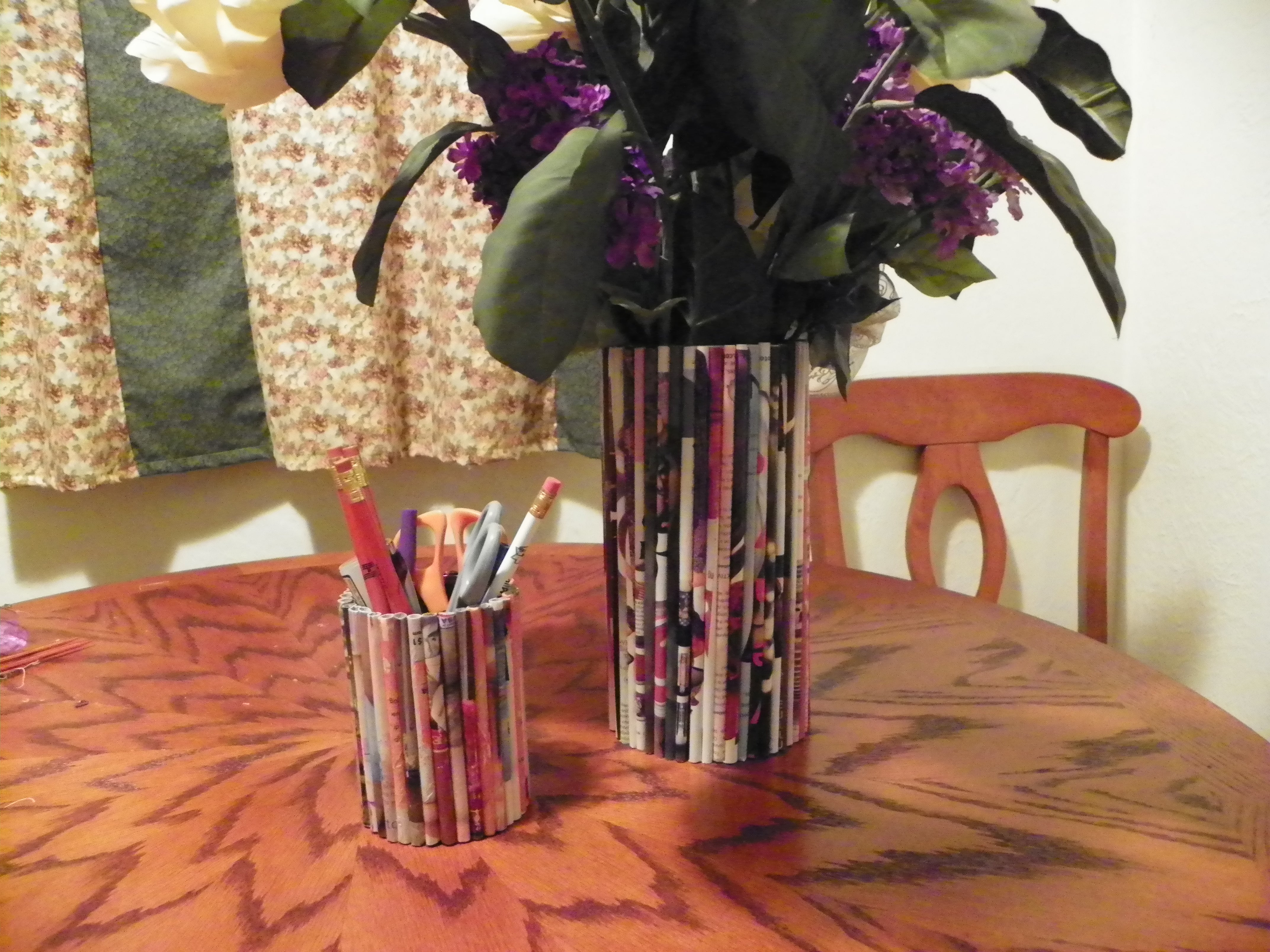 Magazine Vase and Pencil Holder