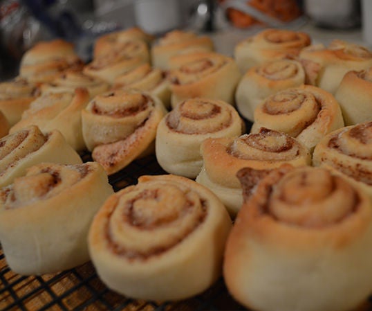 How to Make Mini Cinnamon Rolls