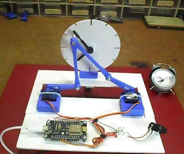 3D Printed Kinetic Servo Clock