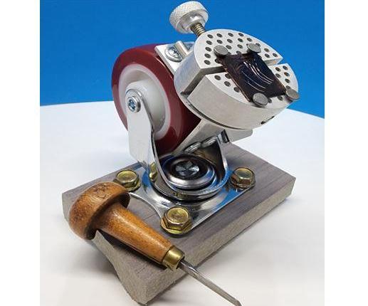 Engraving Vise, Mini Swivel - Using a Locking Caster