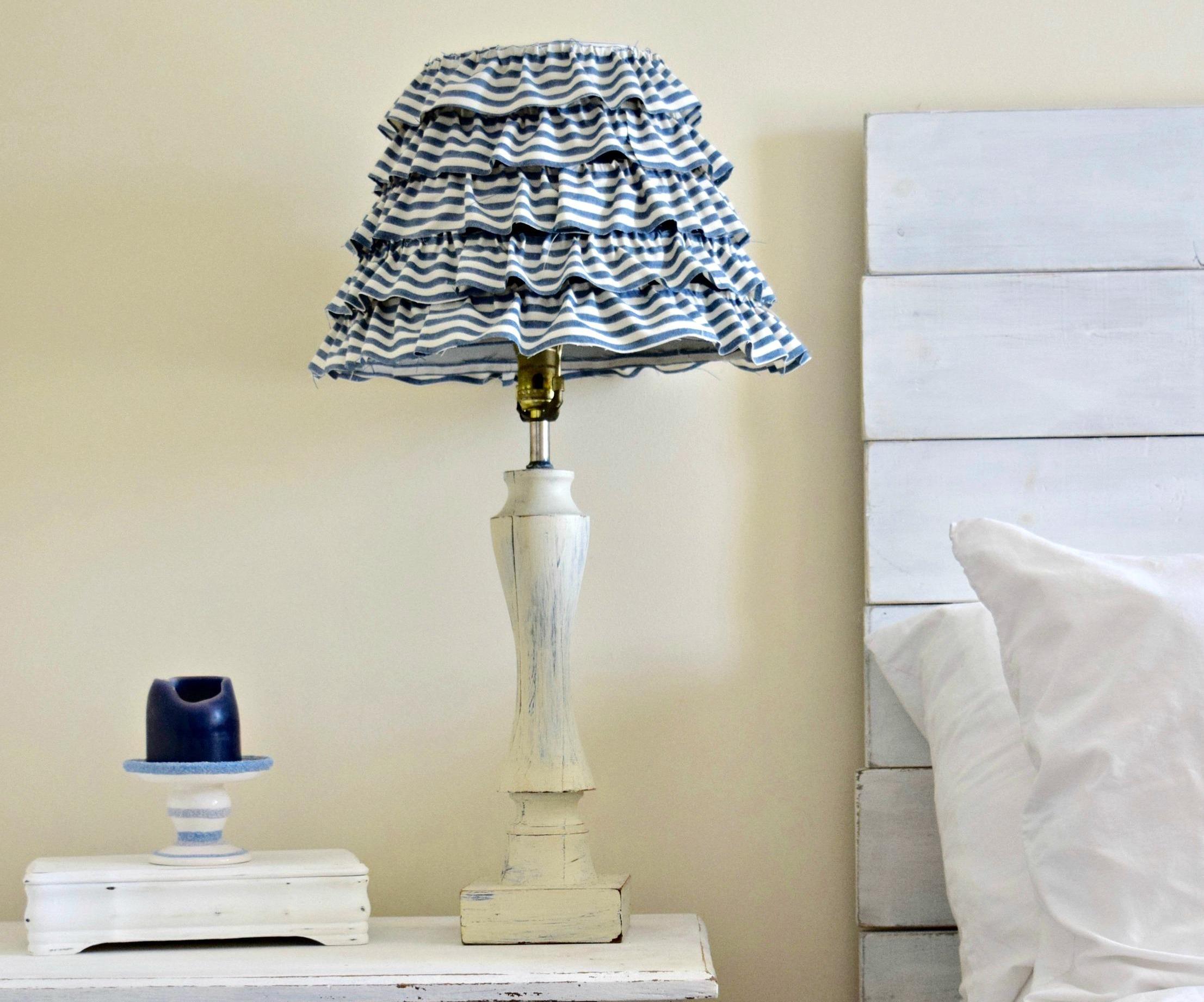 How to Update an Old Lamp With Fabric
