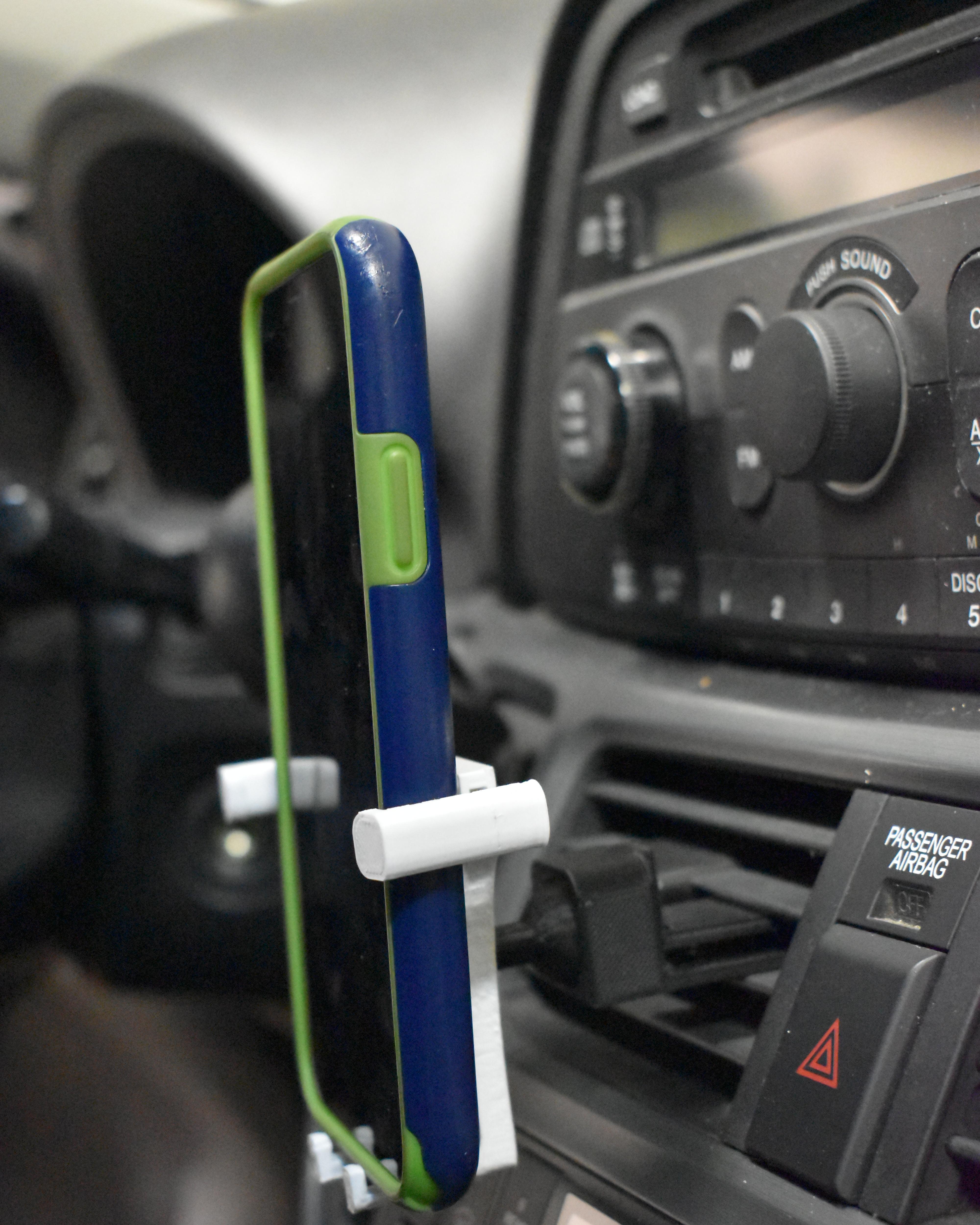 3D Printed Universal Car Smart Phone Mount Designed in Tinkercad