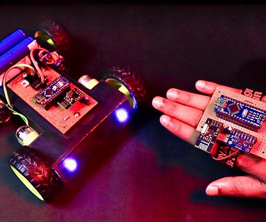 How to Make Arduino Gesture Control Robot at Home Using Radio Module