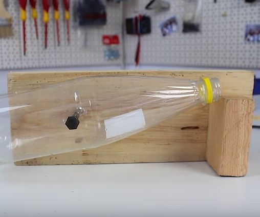 How to Make a Mouse Trap With a Plastic Bottle ? Tutorial