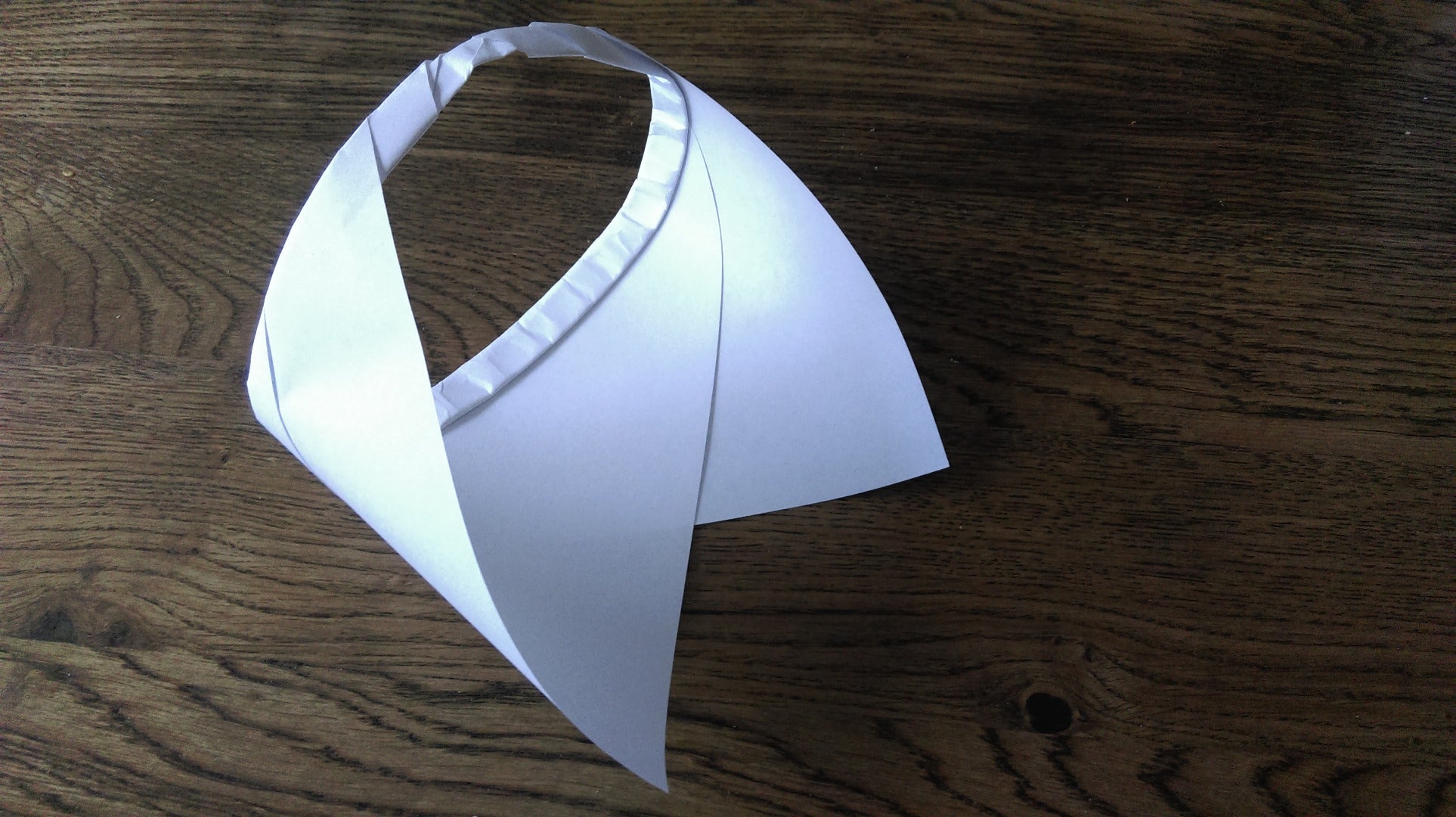 Ring Wing Paper Plane