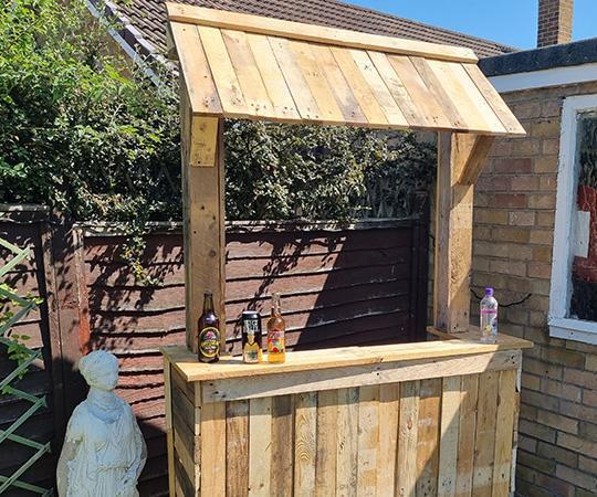 Garden Pallet Bar