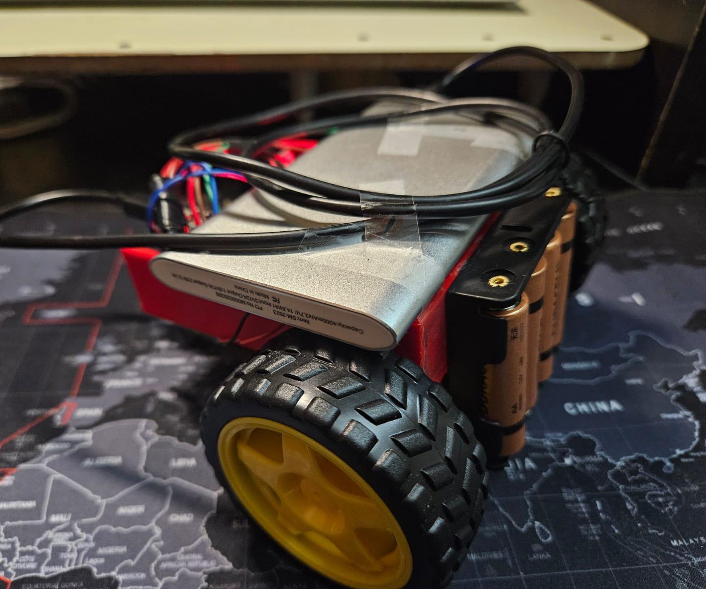 ESP32 Bluetooth Controlled Car