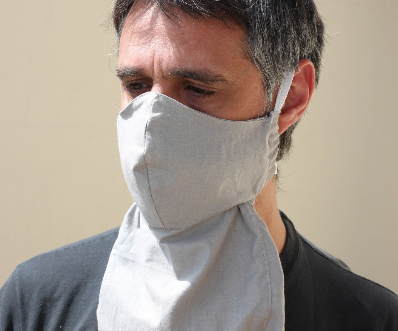 Adjustable Face Mask for a Beard