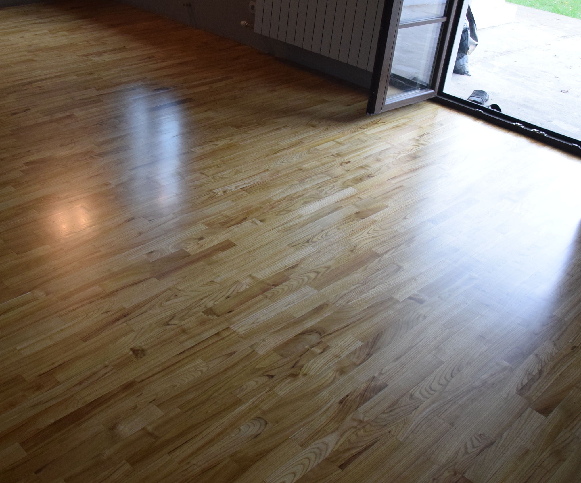 Perfectly Smooth and Breathtaking Wooden Floor (how to Put a Laquer)