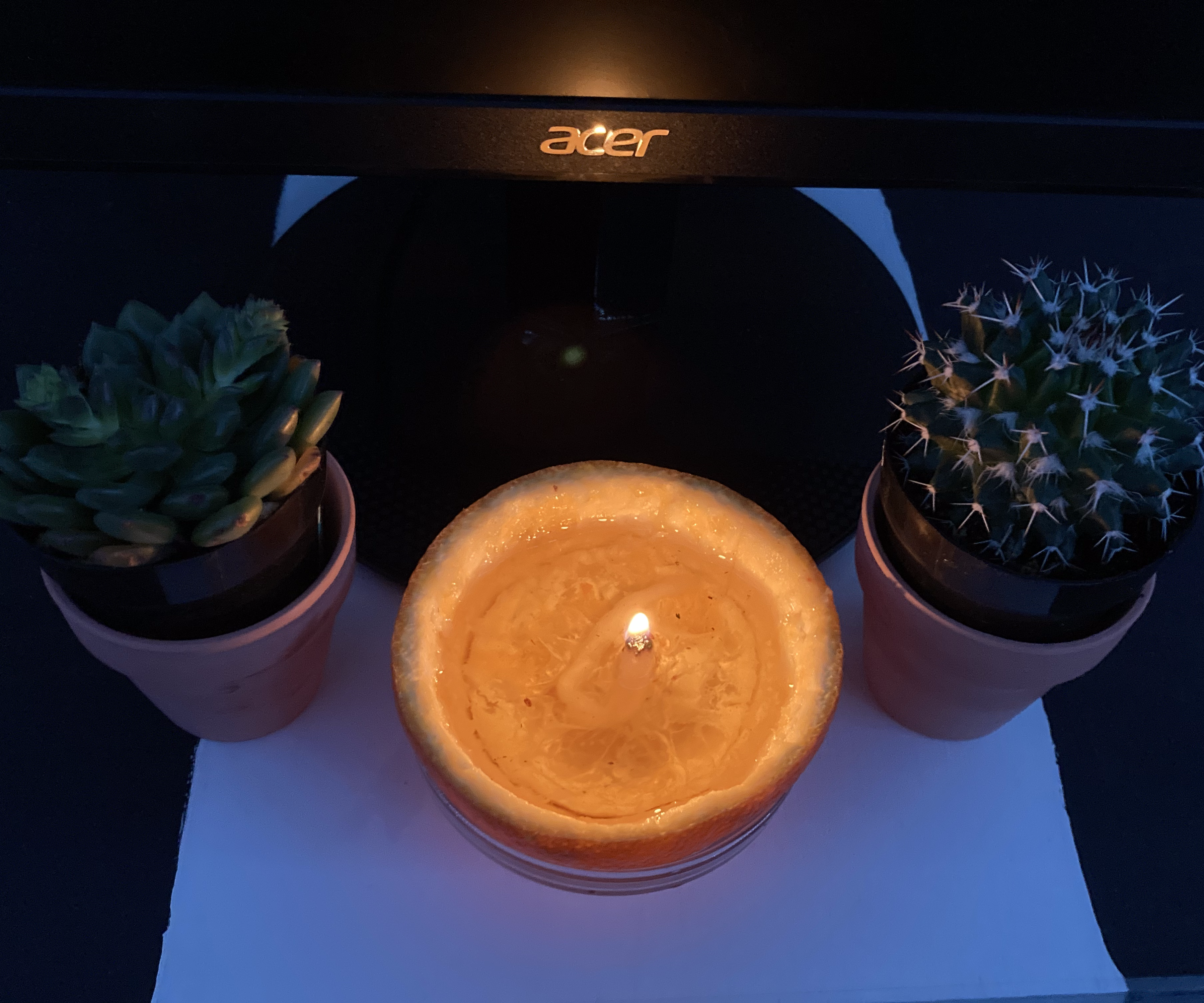 Eco-friendly Orange-Peel Candle