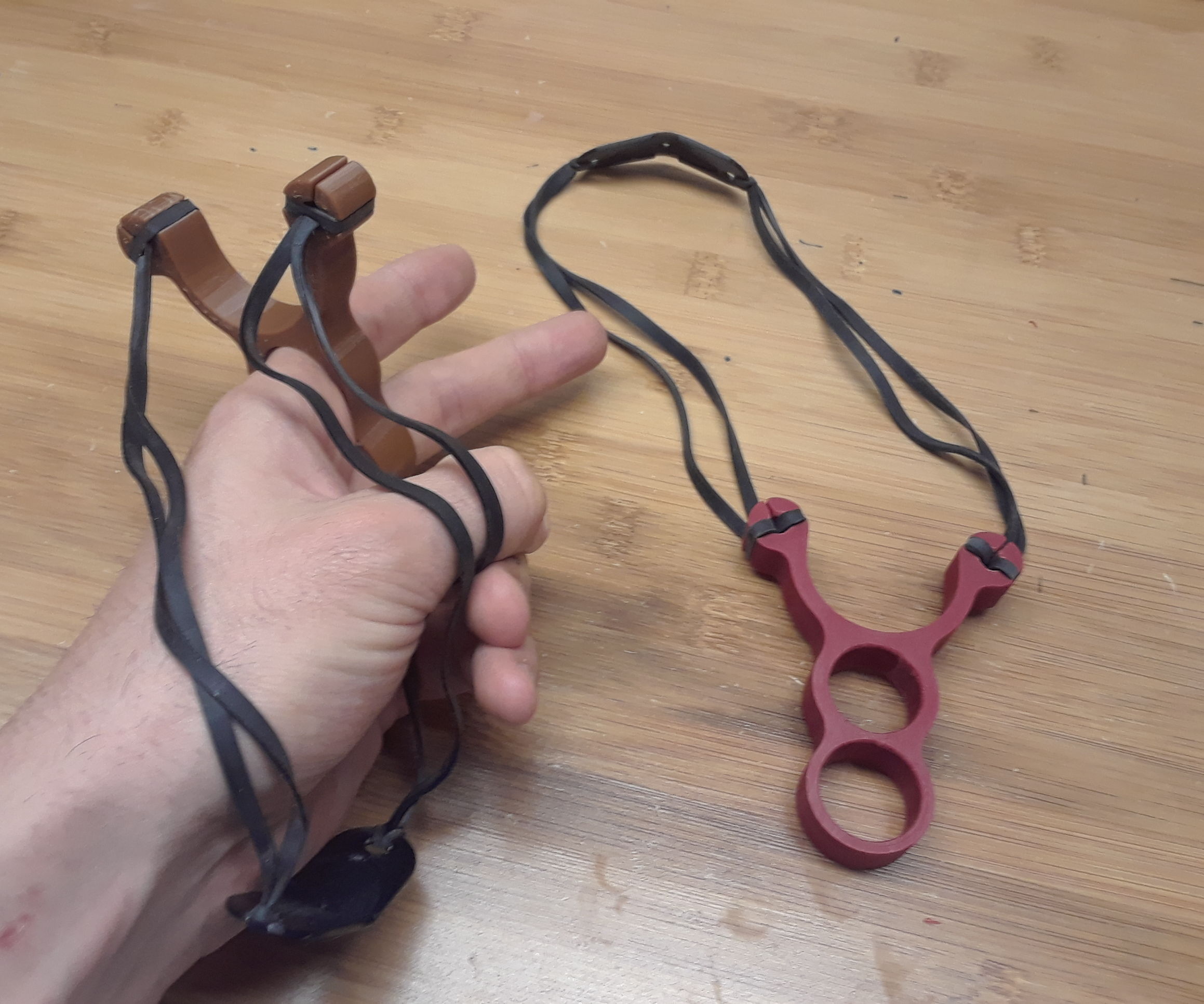 Mini Knuckle Slingshot