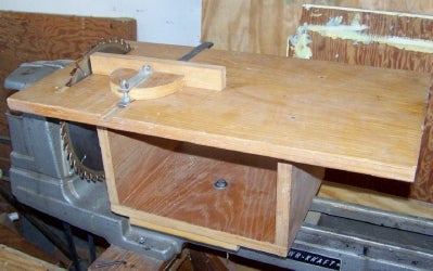 Bench Saw Table for a Wood Lathe