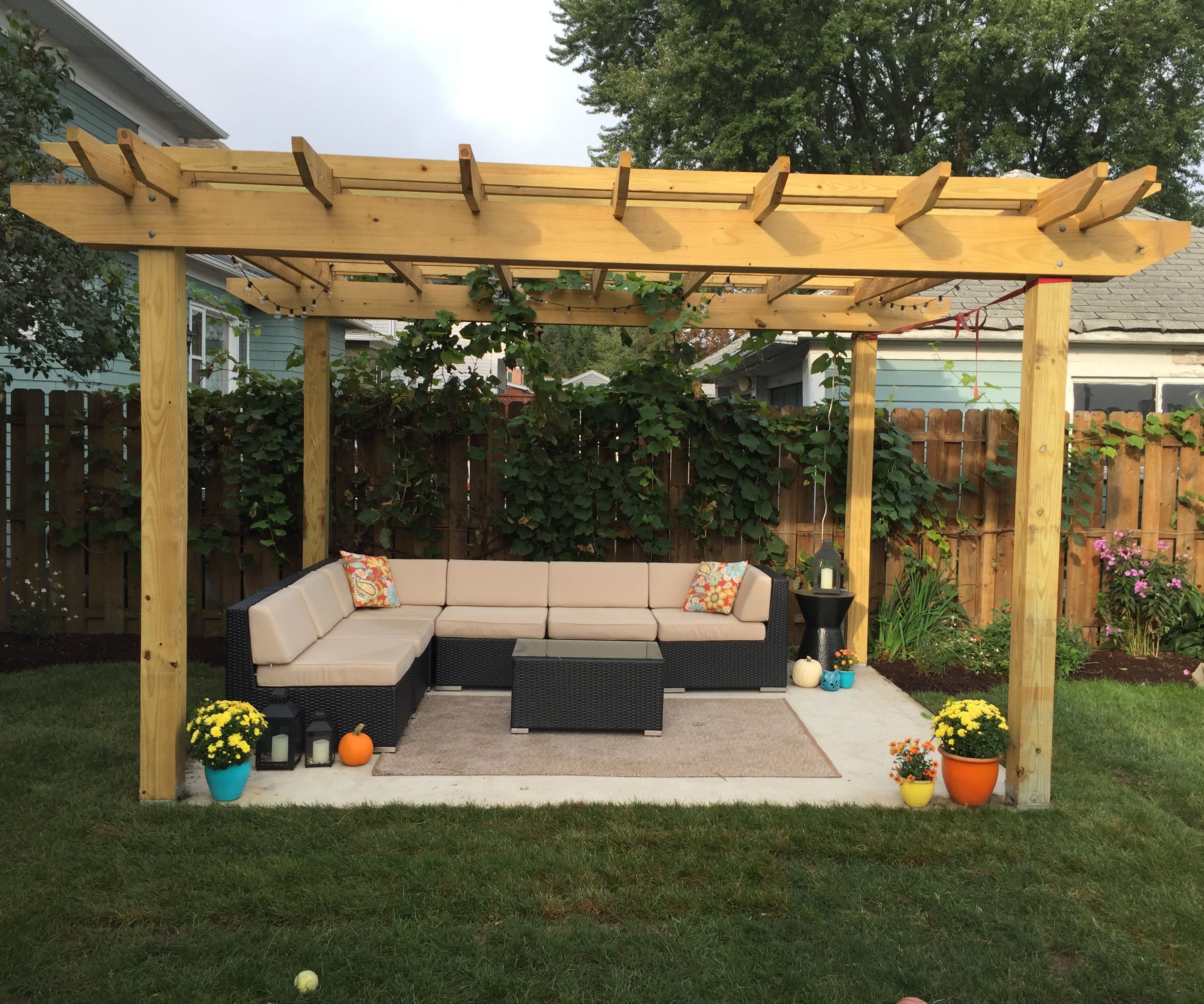 Make a Back Yard Pergola