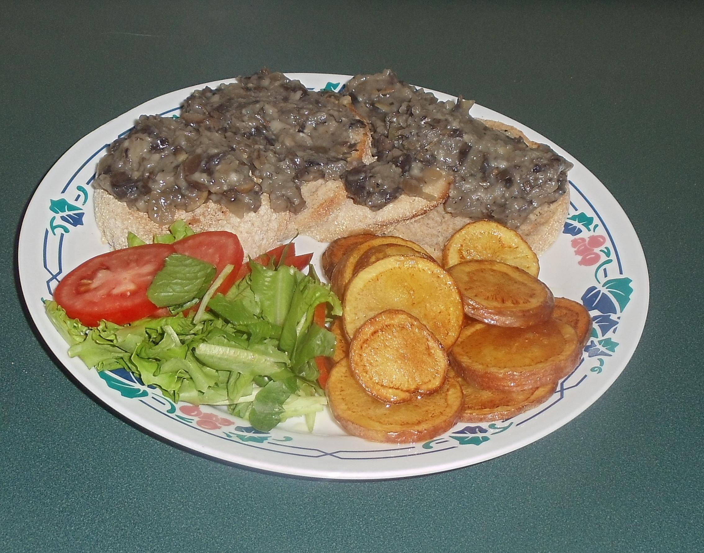 Meadow Mushroom Biscuits and Gravy