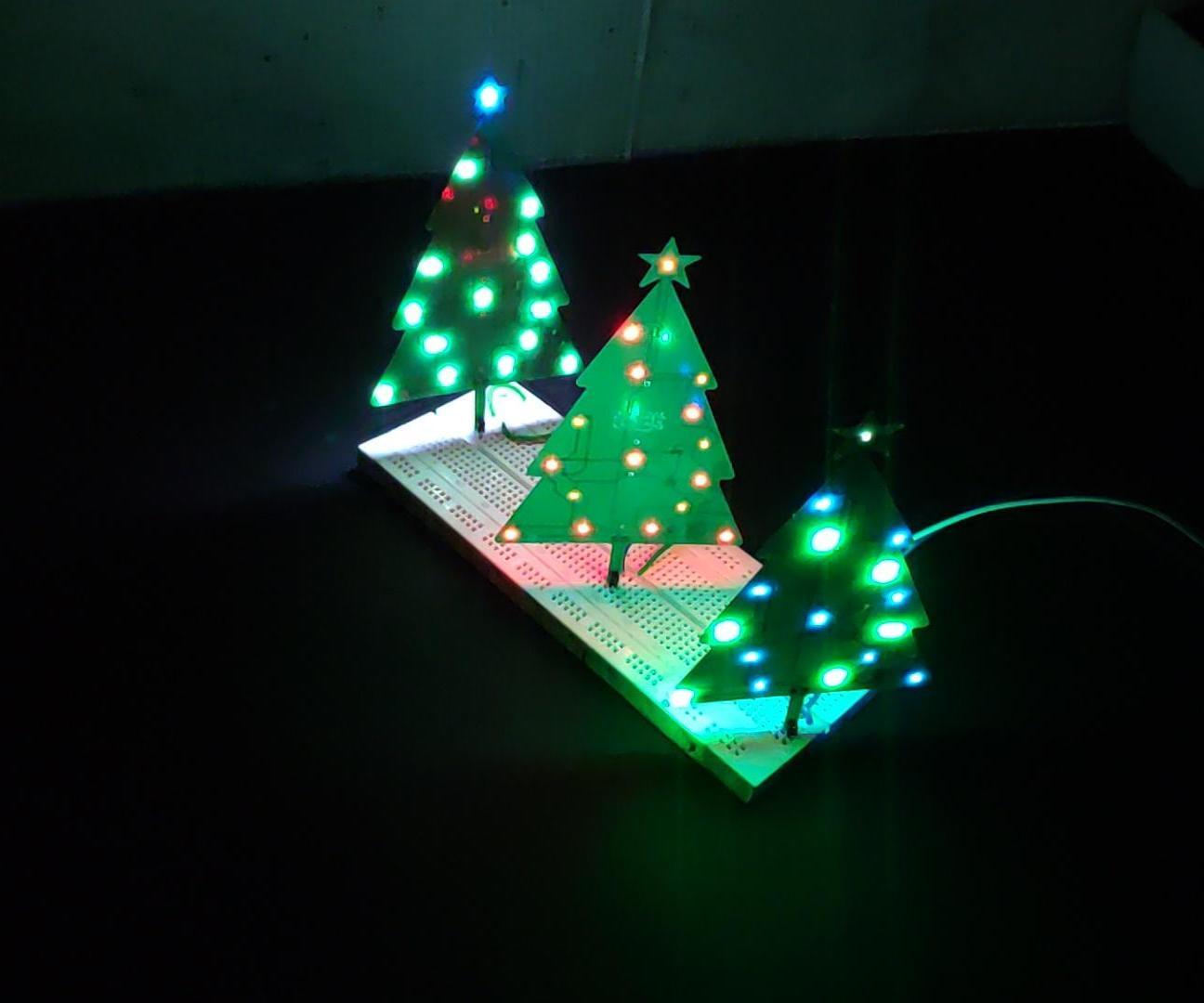 BLINKING LED PCB CHRISTMAS TREE