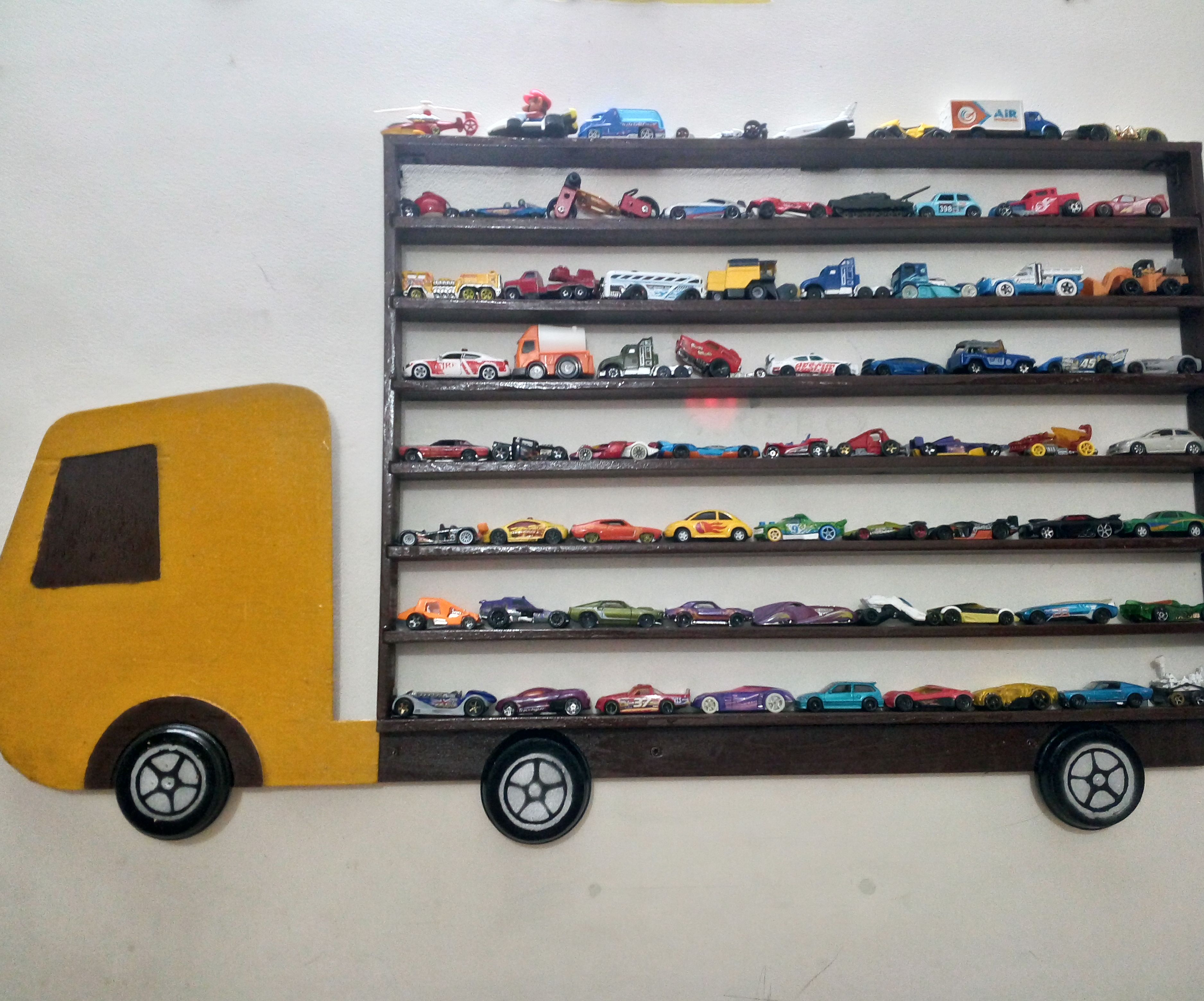 Toy Car Hanging V2