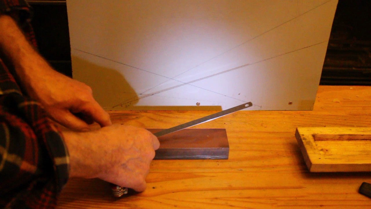 Flashlight Method for Sharpening Knives. Brico, Guide D'affutage. Afilar Cuchillos Con Una Linterna