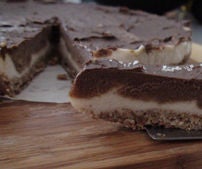 Simple RAW Chocolate Caramel Ice Cream Cake 