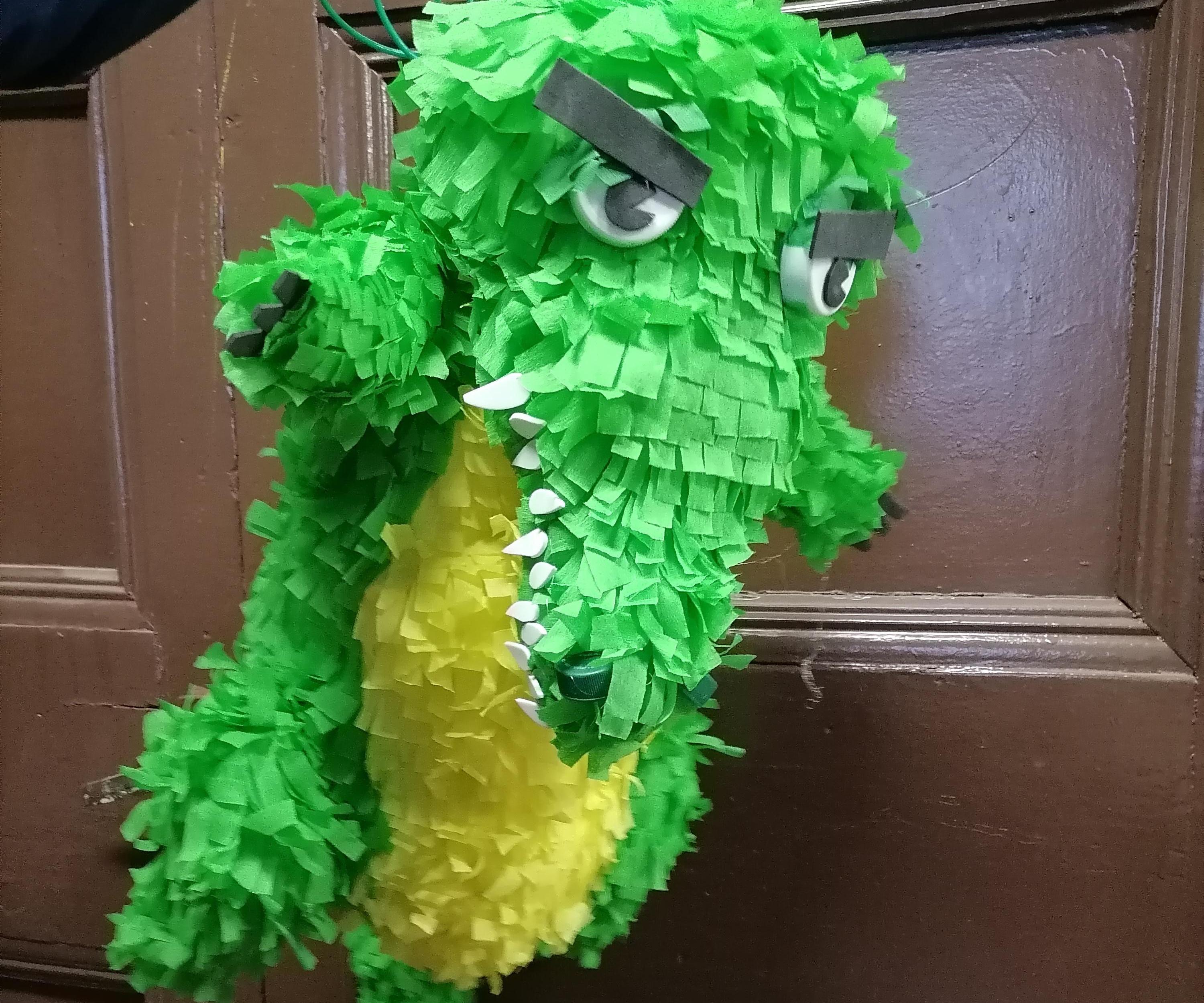 Cocodrile Piñata 