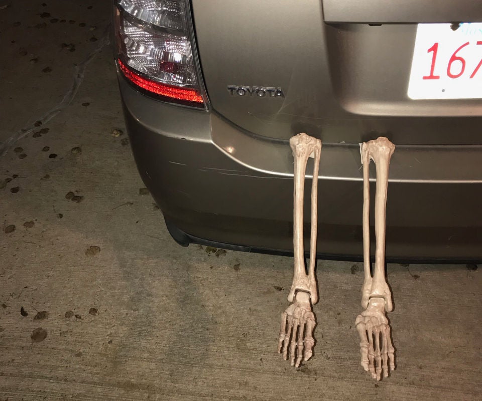 Skeleton in the Trunk - Car Decoration