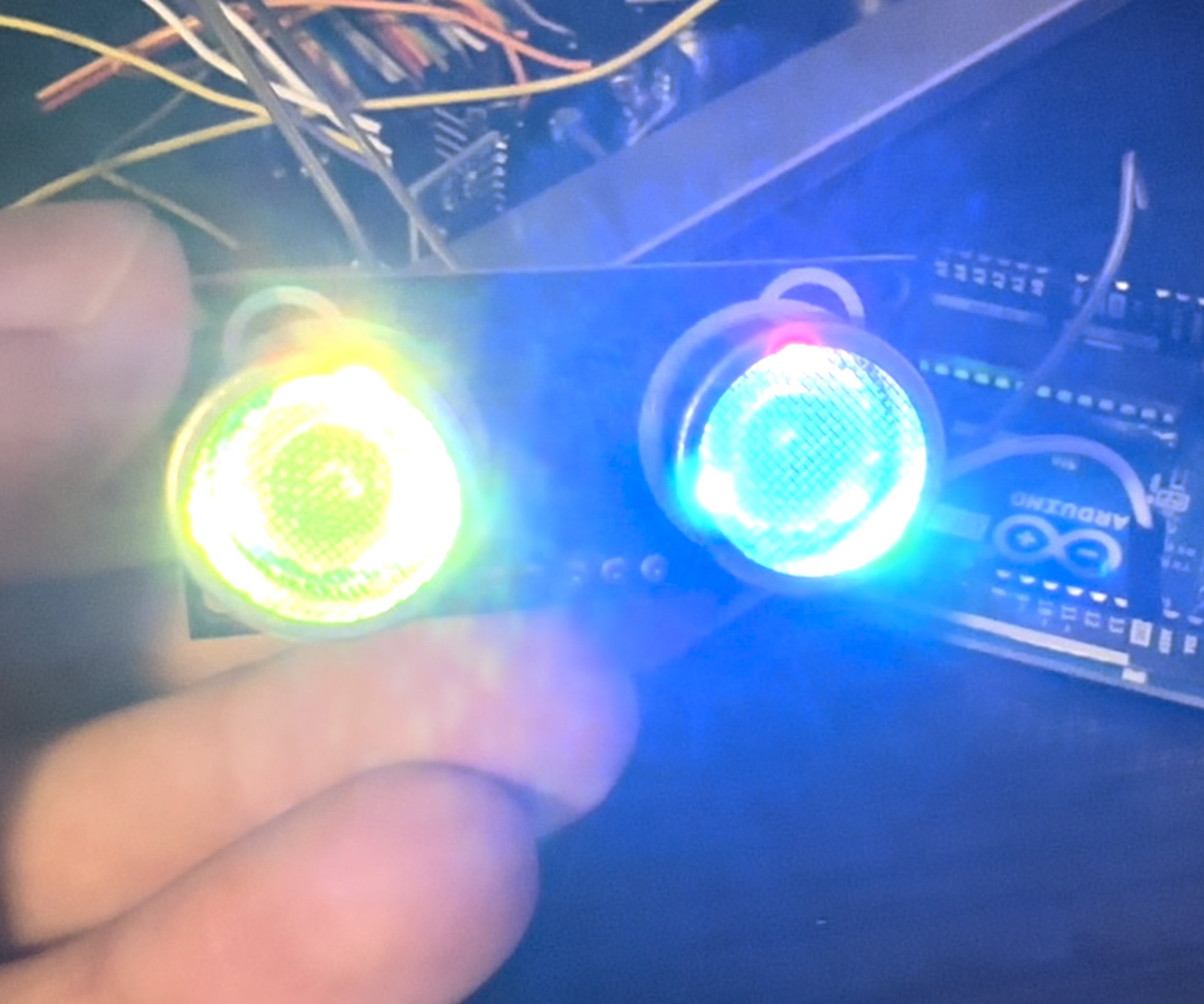 HCSR04 With RGB and Arduino