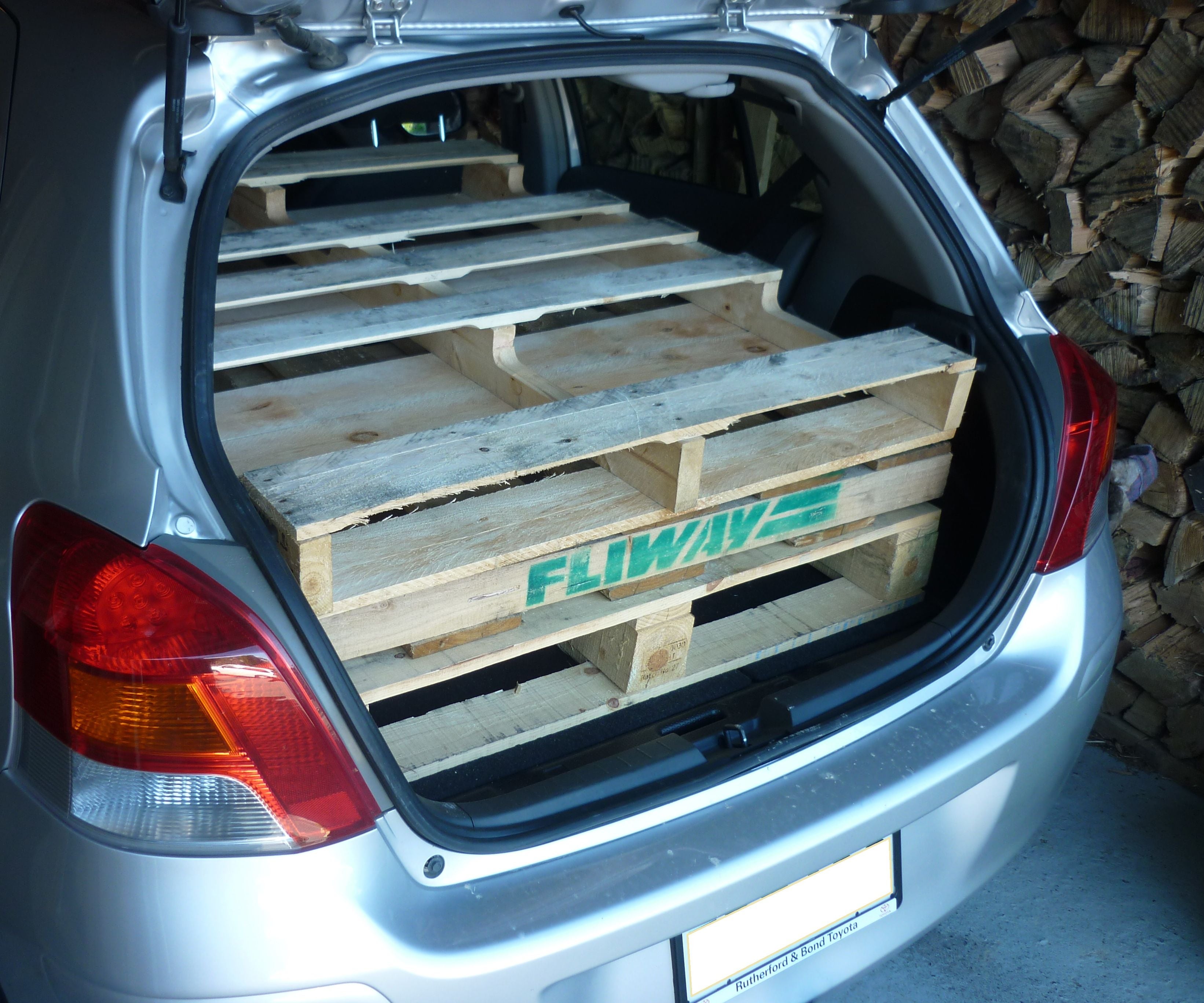 From Pallet to Potting Bench