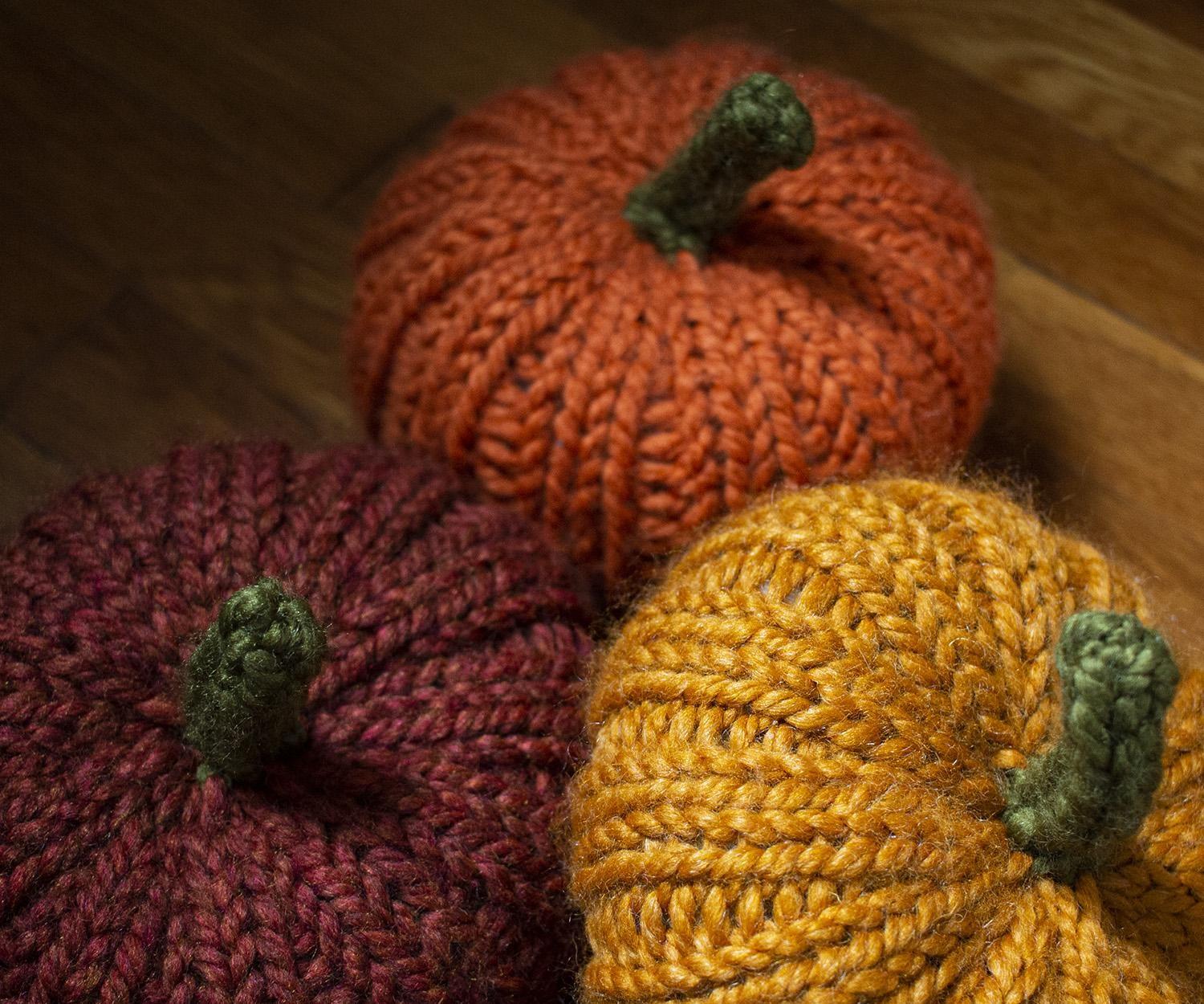 Gourdgeous Knit Pumpkins
