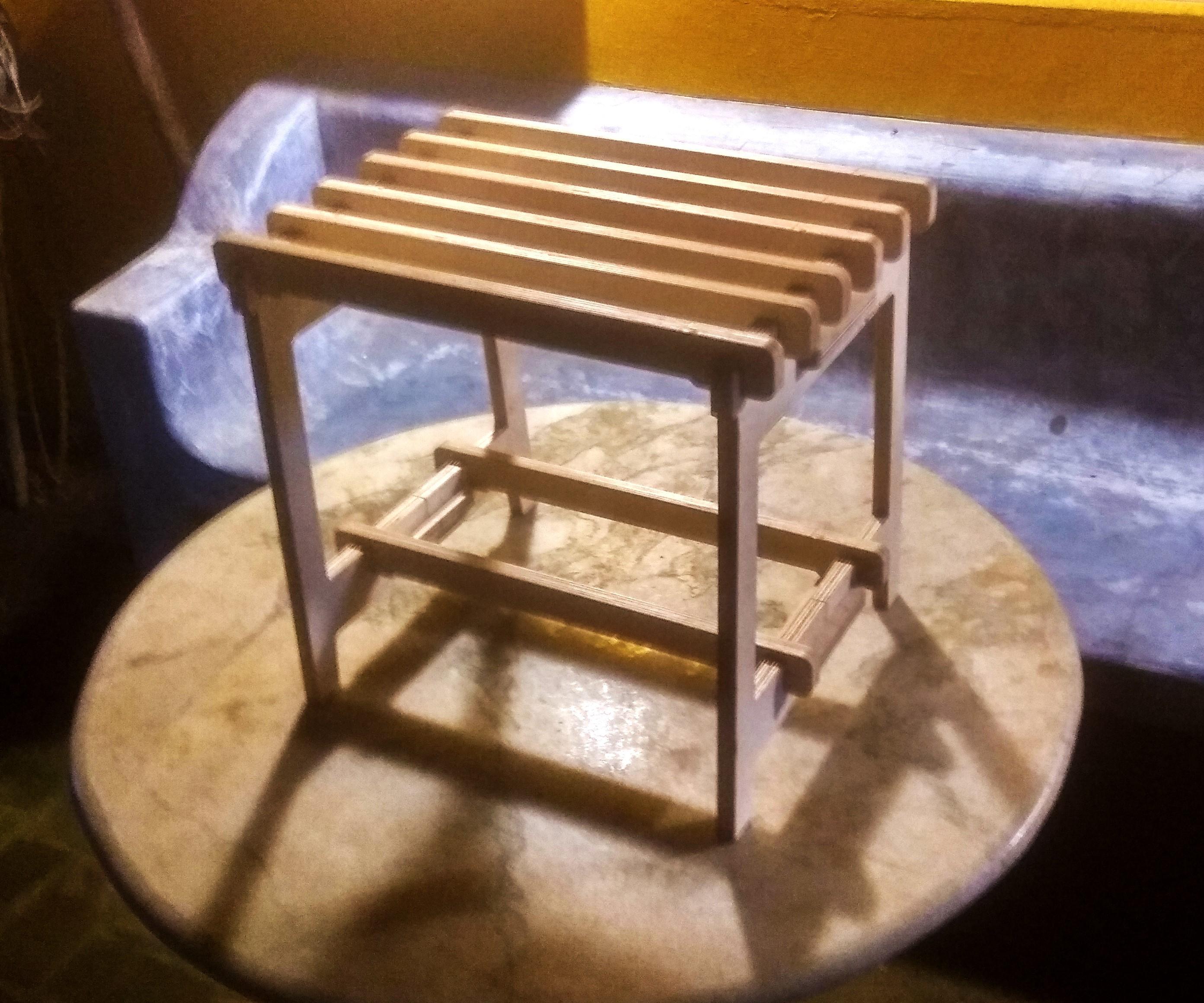     Make a Jigsaw Stool (plywood)