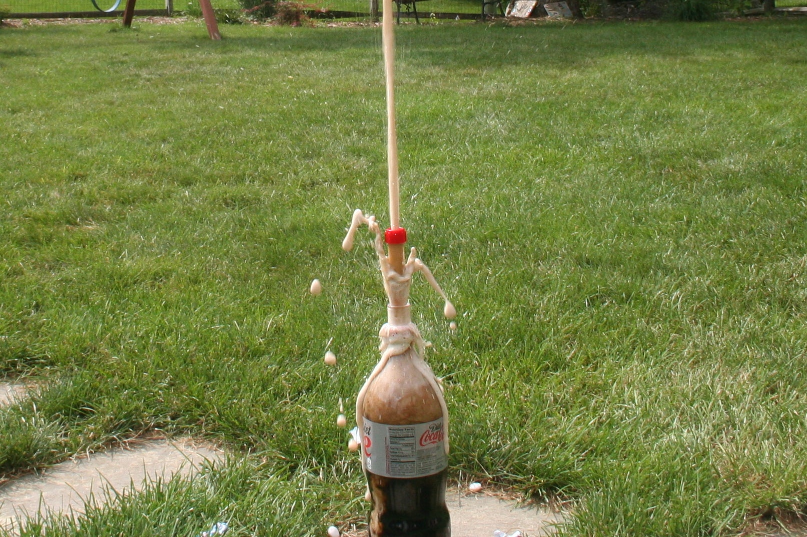 Mentos and Coke With "Geyser Tube"